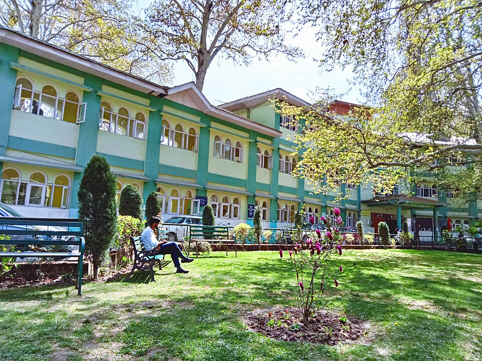 Ganderbal — local market for manufacturer and distributor portals