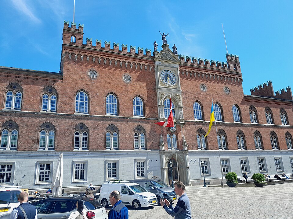Odense — manufacturer and distributor portals for local businesses