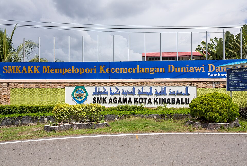 Kota Kinabalu — service booking platforms for local businesses
