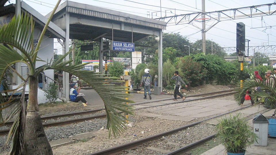 Bekasi — local market for B2B and wholesale portals
