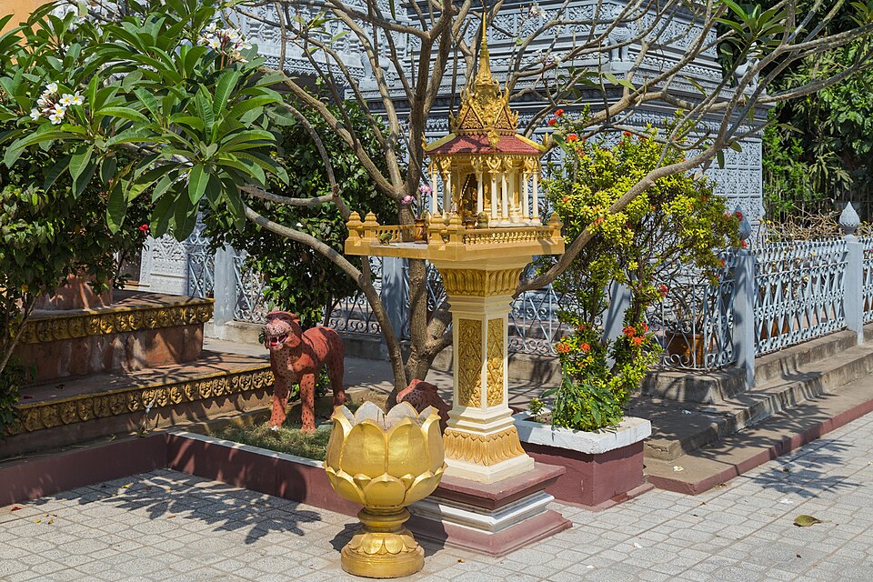 Phnom Penh — service booking platforms for local businesses