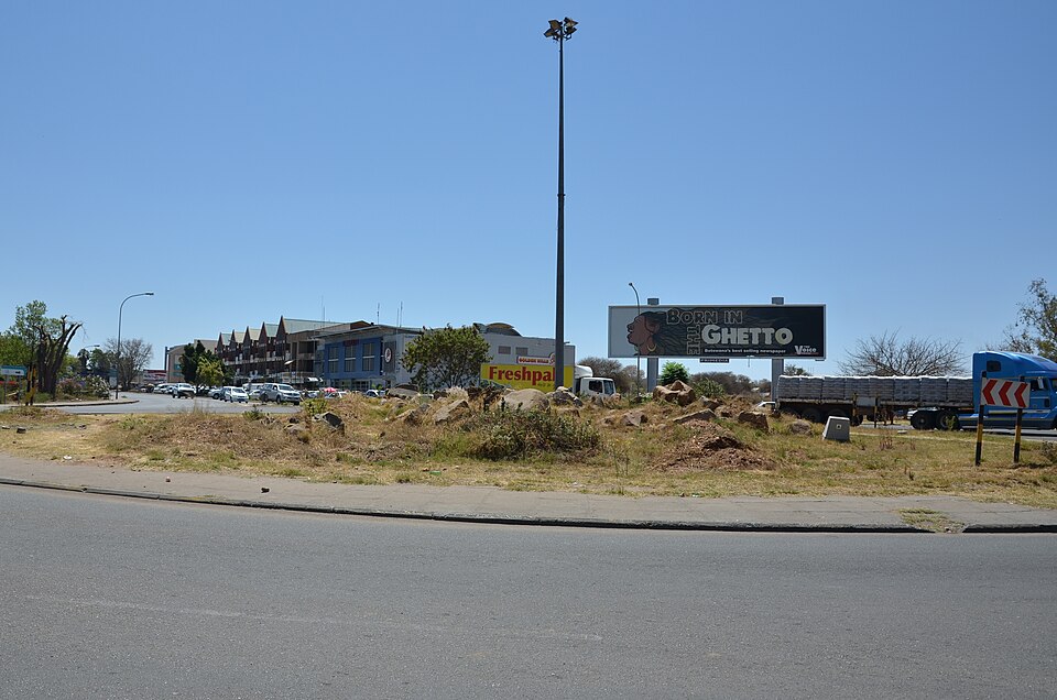 Francistown — B2B and wholesale portals for local businesses