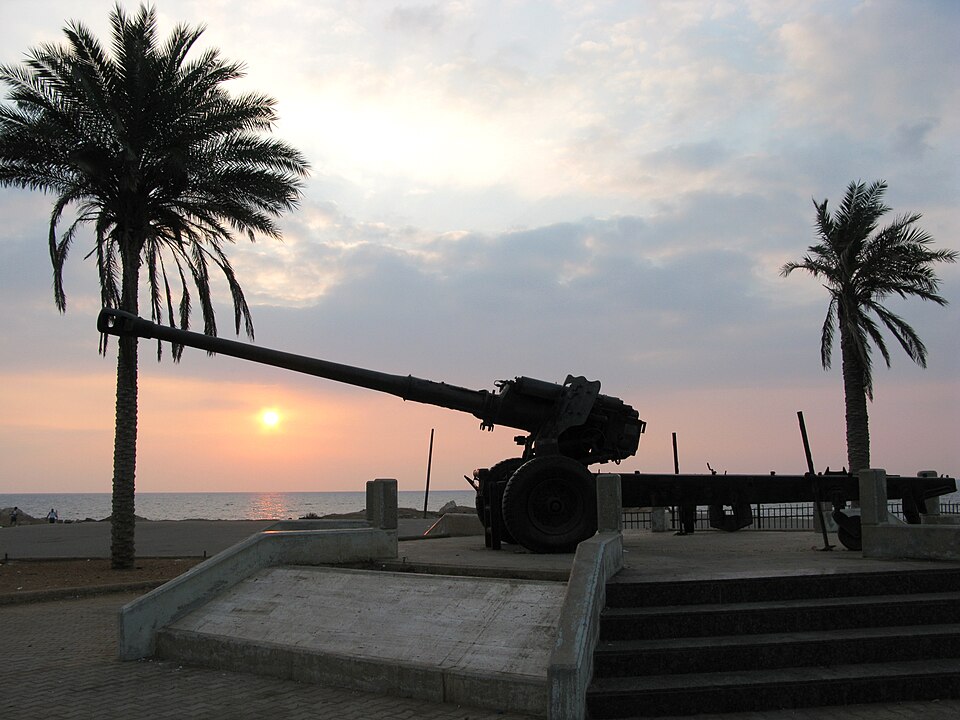 Tripoli — local market for international and multi-region stores