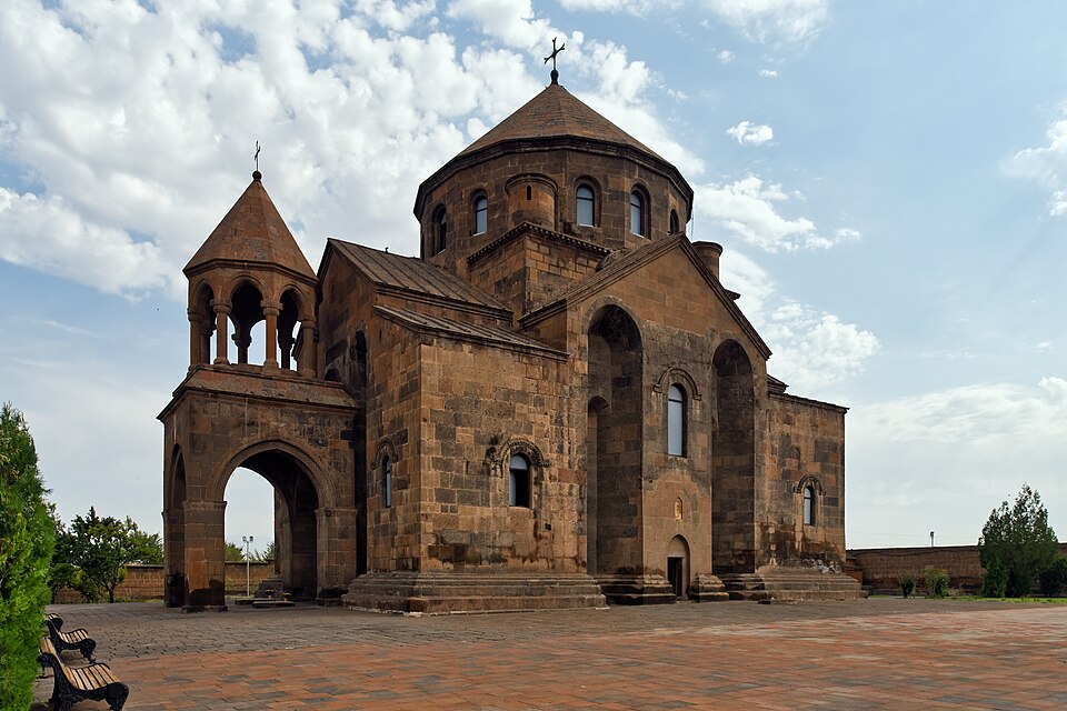 Vagharshapat — local market for multi-vendor marketplaces
