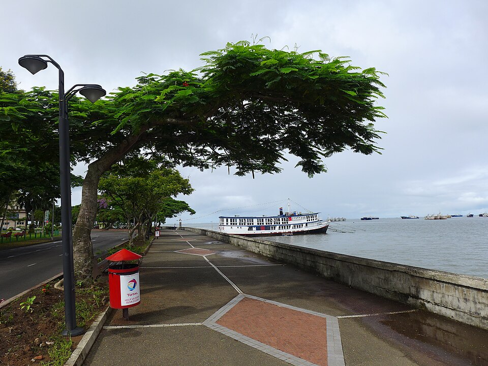 Suva — local market for service booking platforms