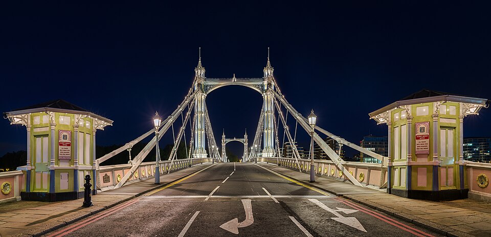 London — service booking platforms for local businesses
