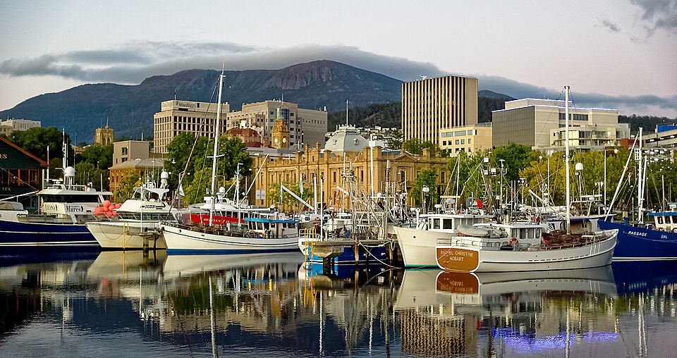 Hobart — local market for online stores
