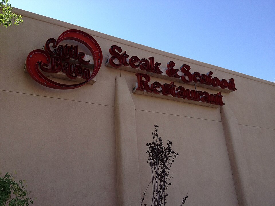 Las Cruces — manufacturer and distributor portals for local businesses