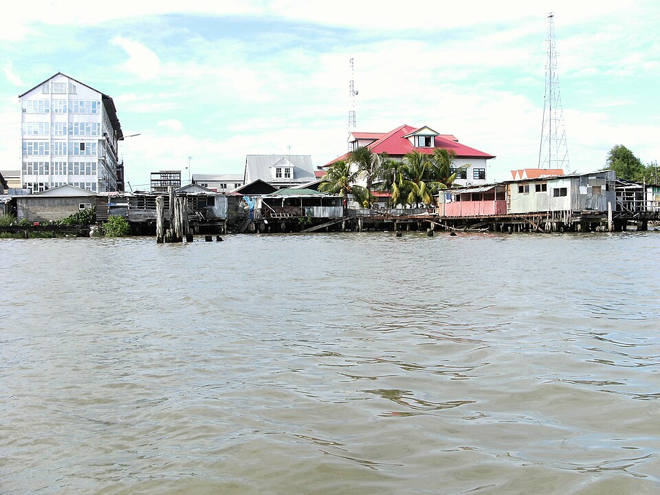Paramaribo — multi-vendor marketplaces for local businesses