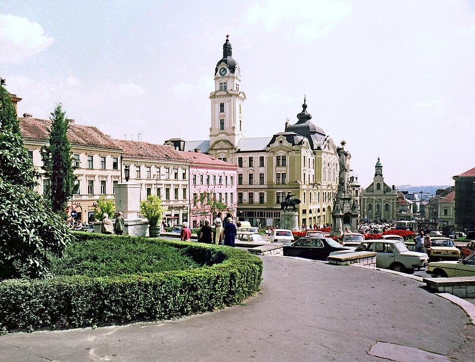 Pécs — manufacturer and distributor portals for local businesses