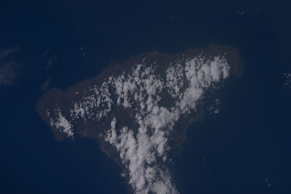Comoros — local market for B2B and wholesale portals