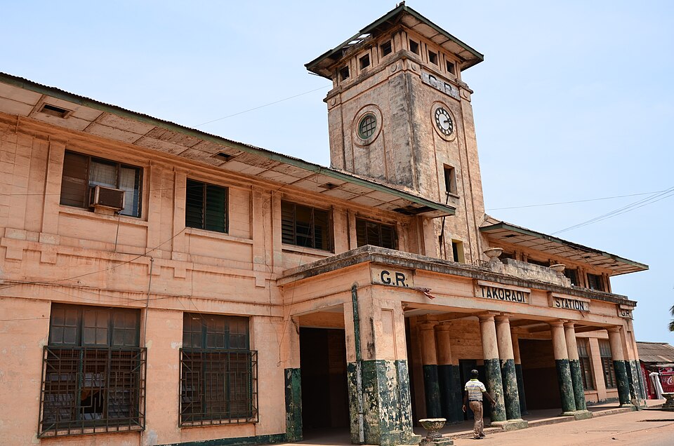 Sekondi-Takoradi — manufacturer and distributor portals for local businesses