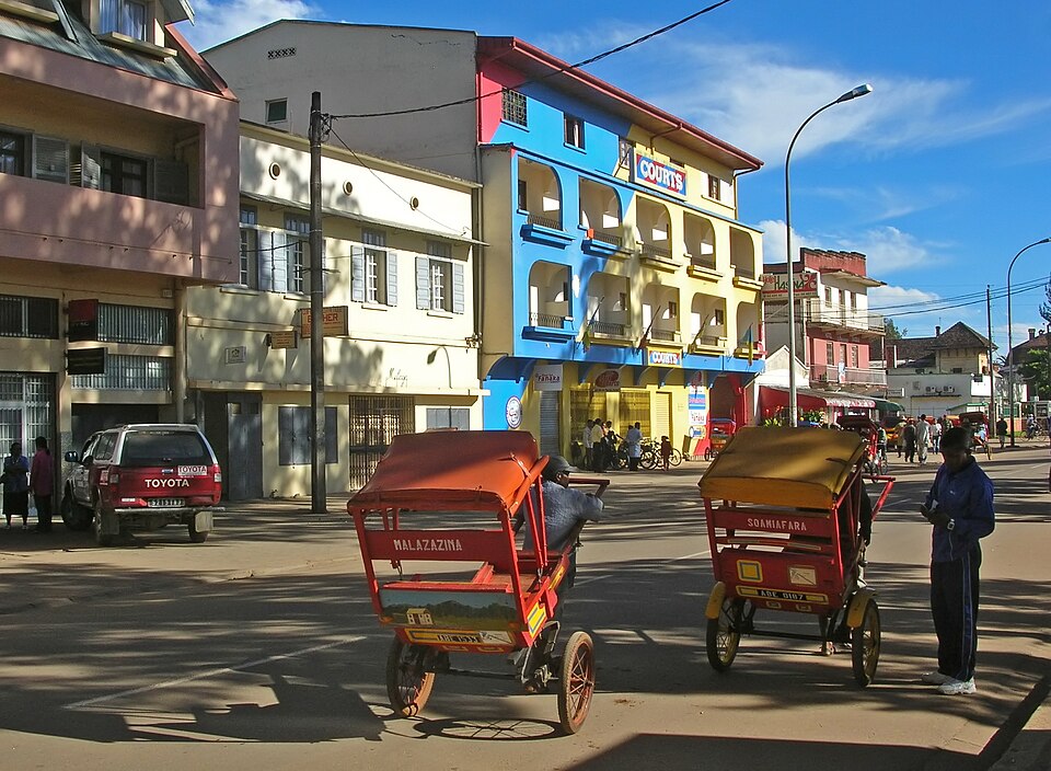 Antsirabe — local market for online stores