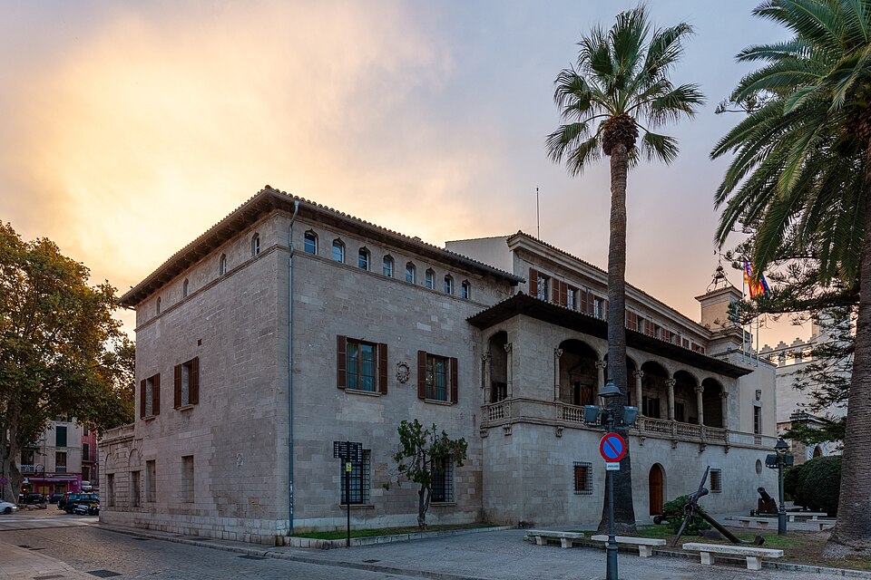 Palma de Mallorca — local market for mobile commerce apps
