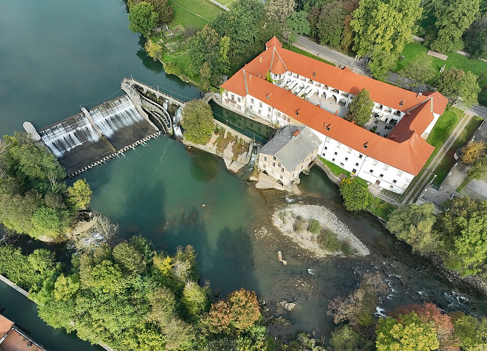 Ljubljana — service booking platforms for local businesses
