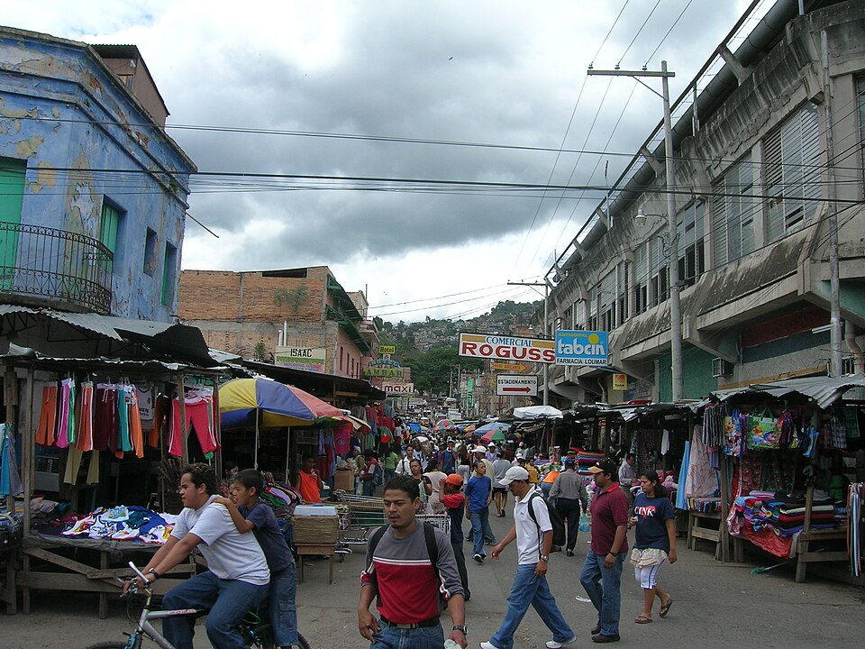 Tegucigalpa — local market for multi-vendor marketplaces