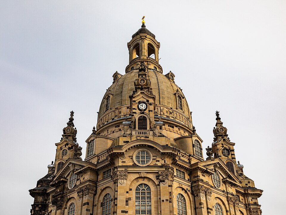 Dresden — international and multi-region stores for local businesses