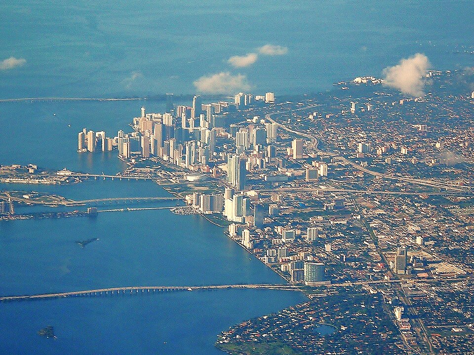 Miami — B2B and wholesale portals for local businesses