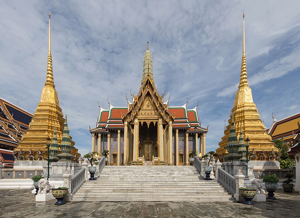 Bangkok — local market for custom e-commerce platforms