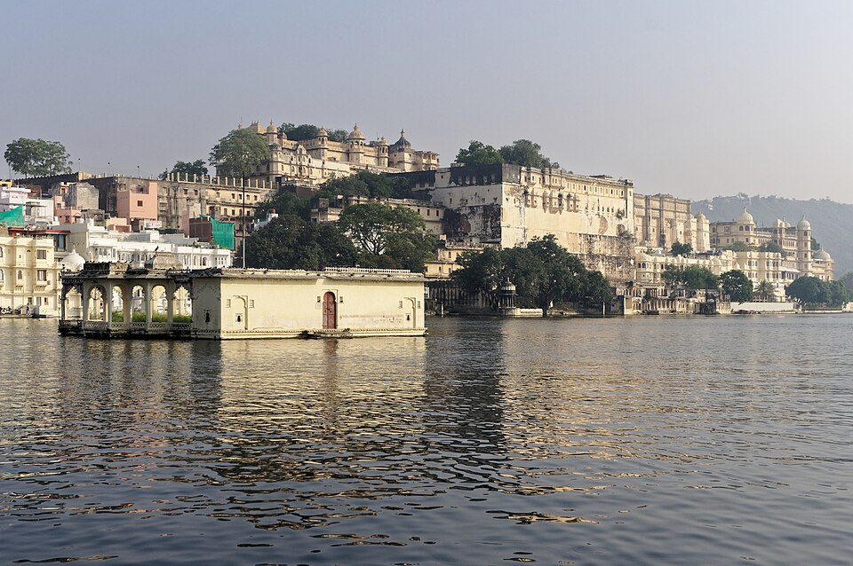 Udaipur — local market for custom e-commerce platforms
