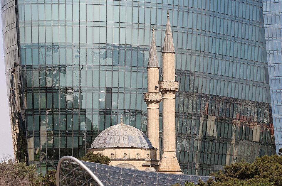 Baku — local market for international and multi-region stores