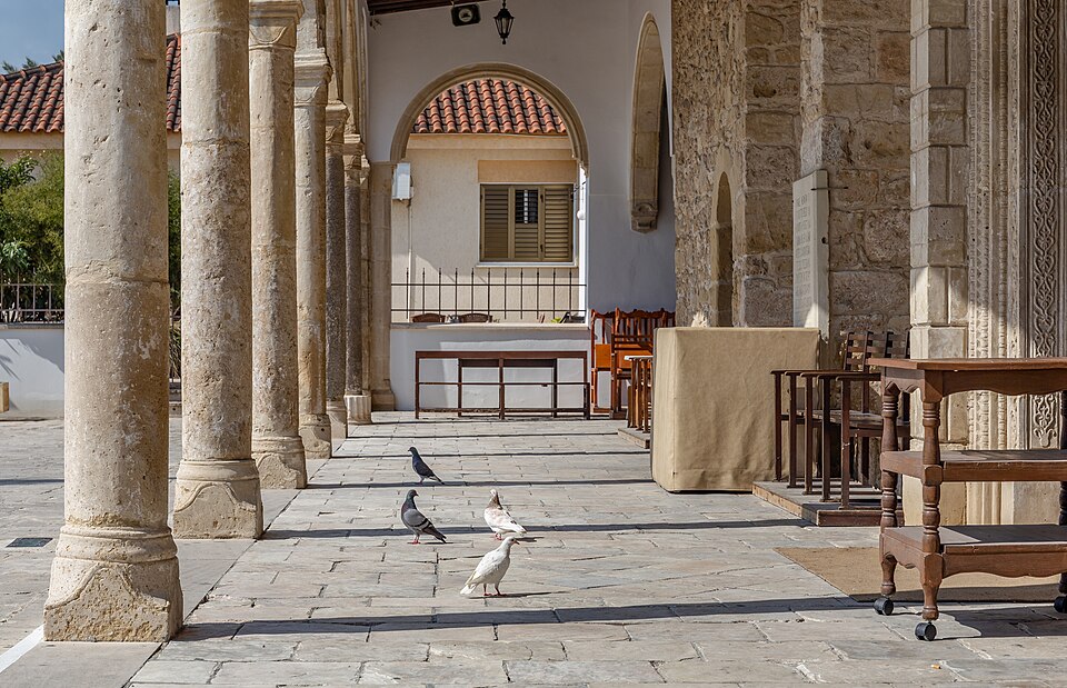 Larnaca — B2B and wholesale portals for local businesses