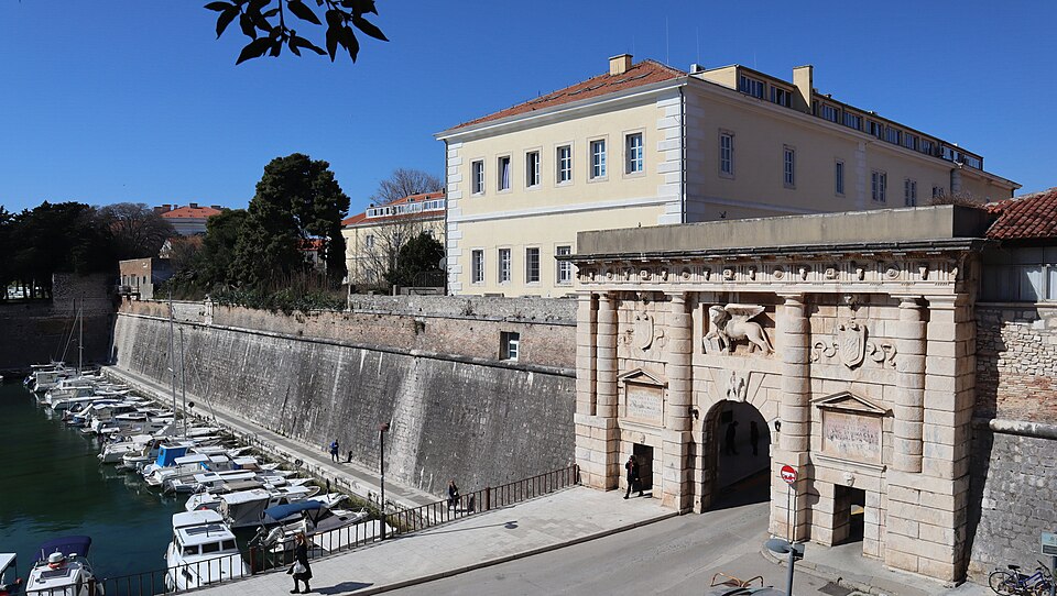 Zadar — local market for multi-vendor marketplaces