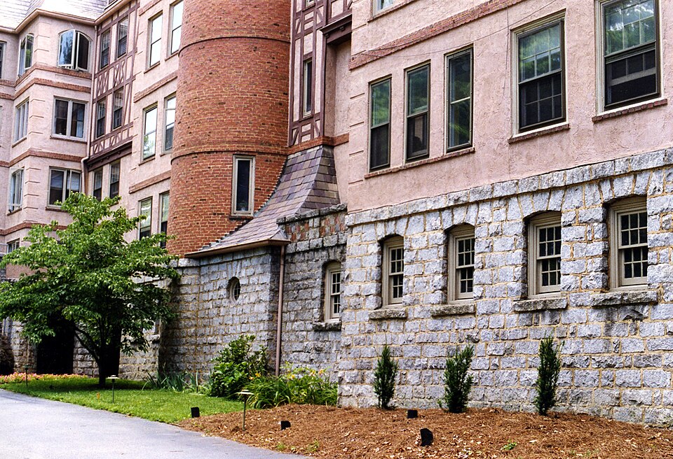 Asheville — manufacturer and distributor portals for local businesses