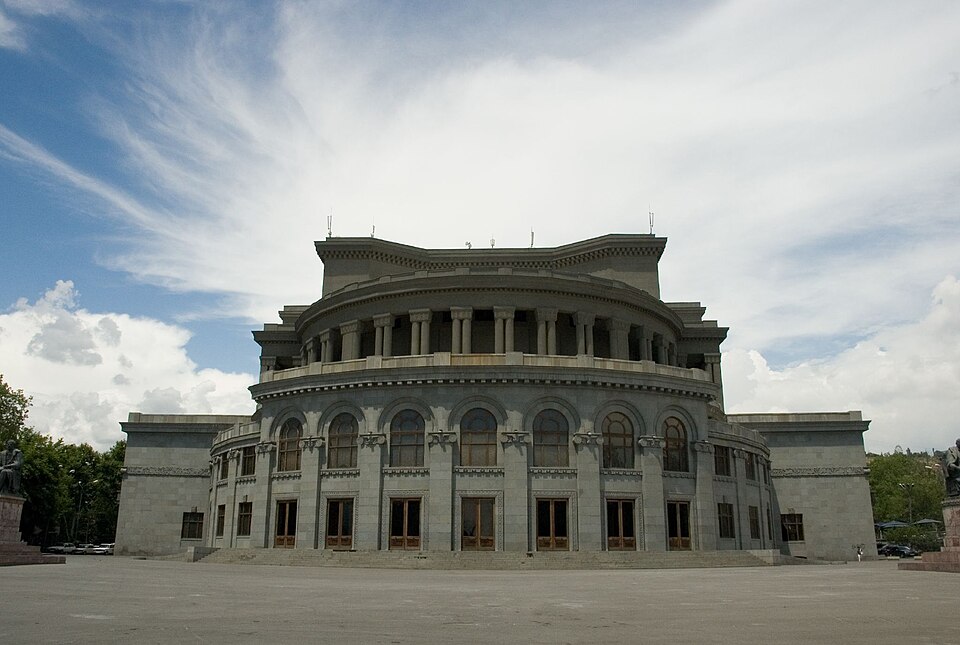Yerevan — service booking platforms for local businesses