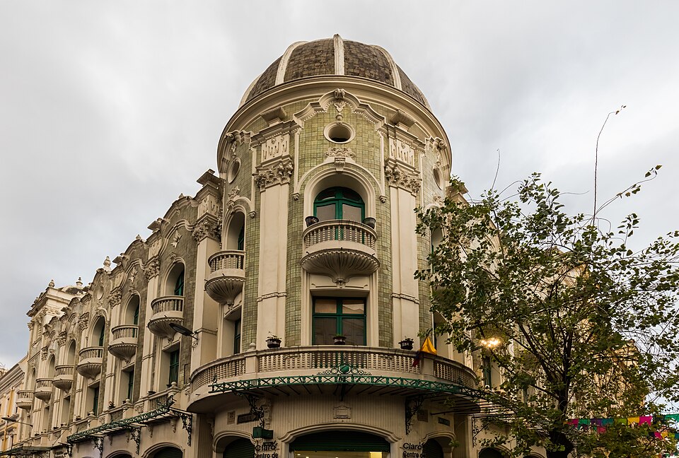 Santo Domingo de los Colorados — subscription and membership platforms for local businesses