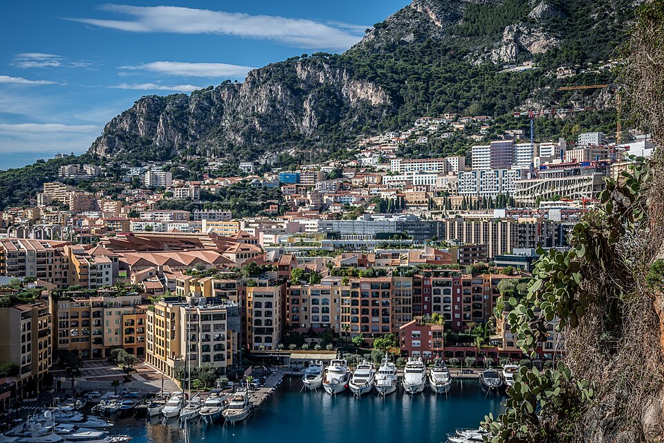 Monaco-Ville — manufacturer and distributor portals for local businesses