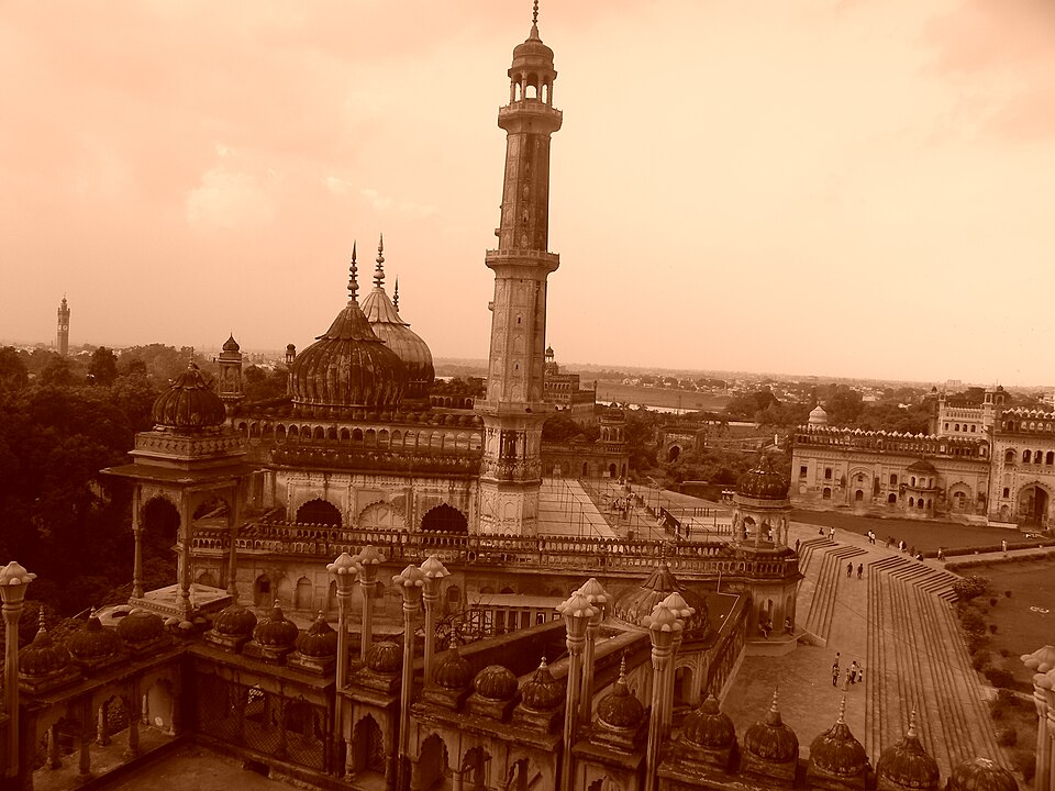 Lucknow — service booking platforms for local businesses