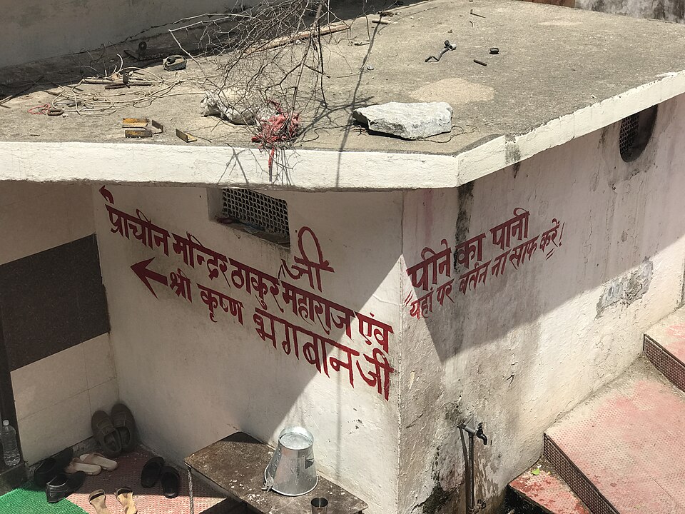 Reasi — local market for manufacturer and distributor portals