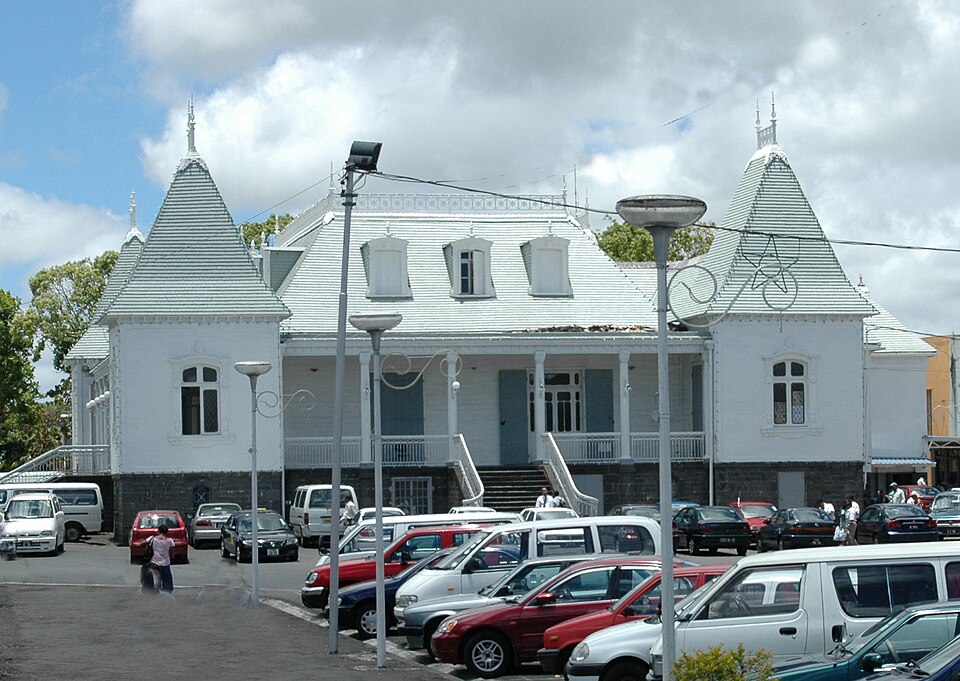 Curepipe — service booking platforms for local businesses