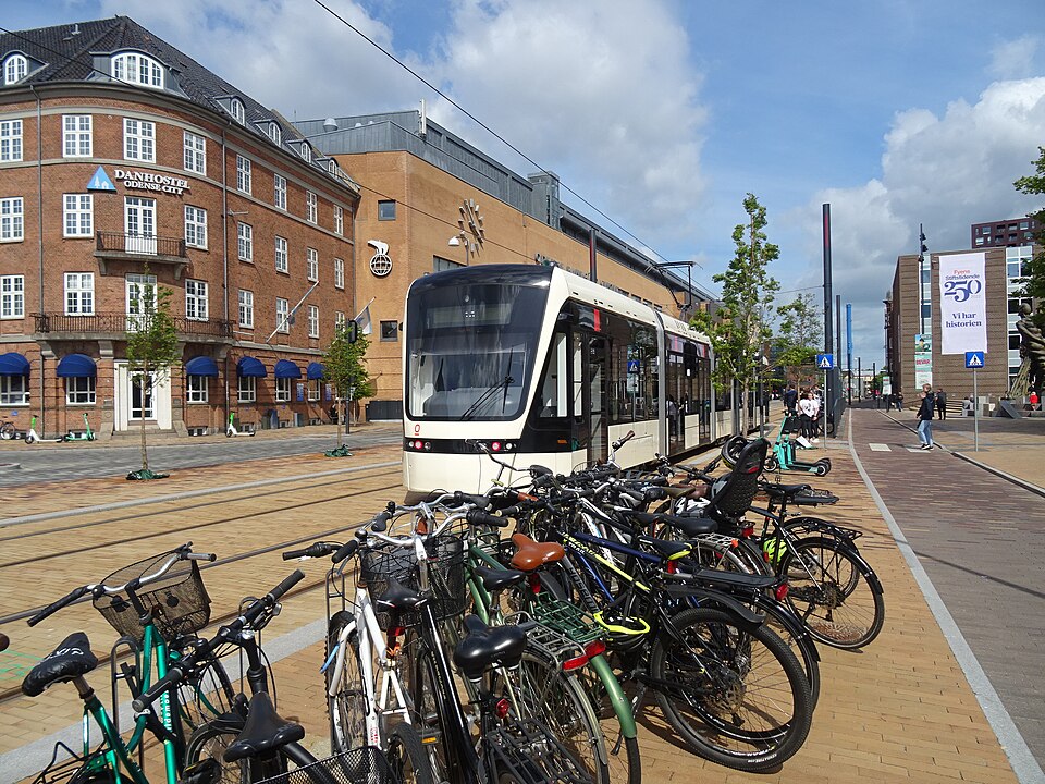 Odense — international and multi-region stores for local businesses