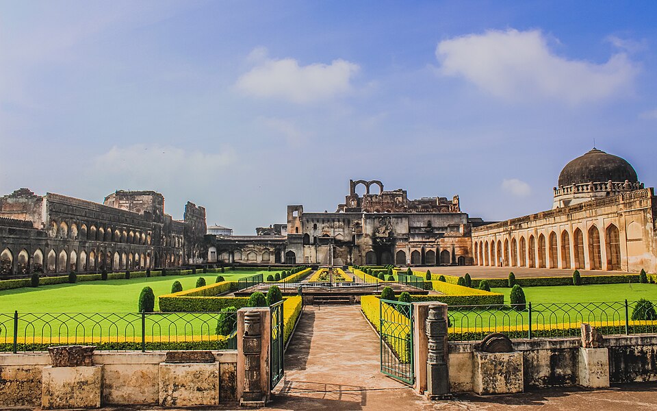 Bidar — local market for mobile commerce apps