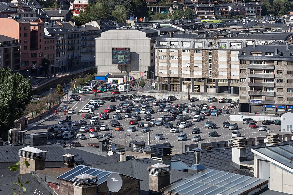 Escaldes-Engordany — international and multi-region stores for local businesses