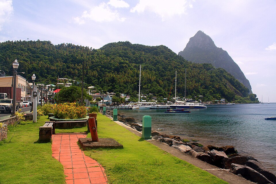 Soufrière — local market for mobile commerce apps