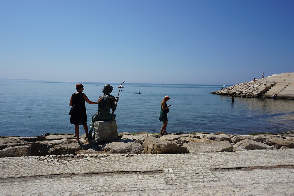 Durrës — manufacturer and distributor portals for local businesses