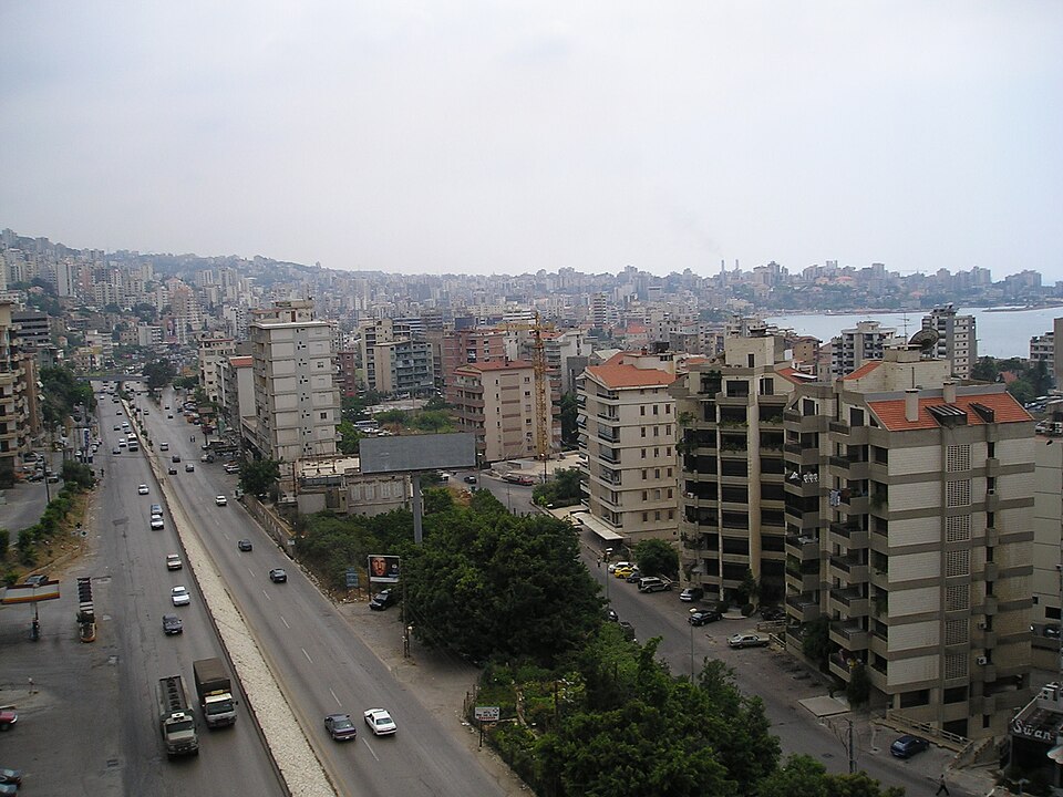 Jounieh — manufacturer and distributor portals for local businesses