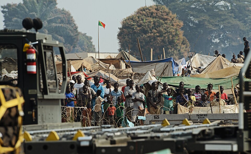 Bangui — local market for mobile commerce apps