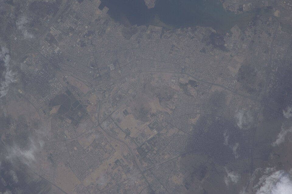 Bahrain — local market for international and multi-region stores