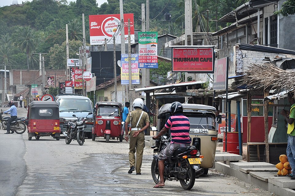 Kurunegala — manufacturer and distributor portals for local businesses