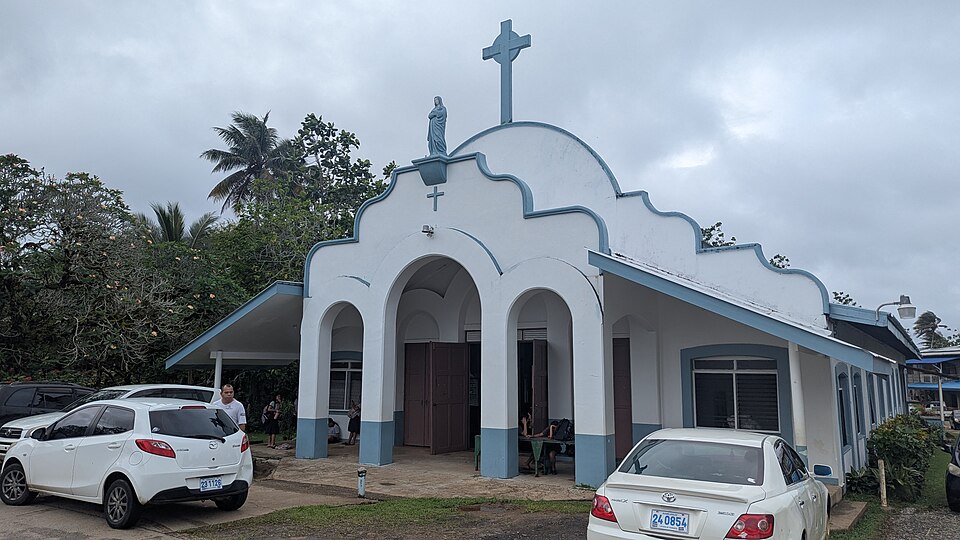 Kolonia — international and multi-region stores for local businesses