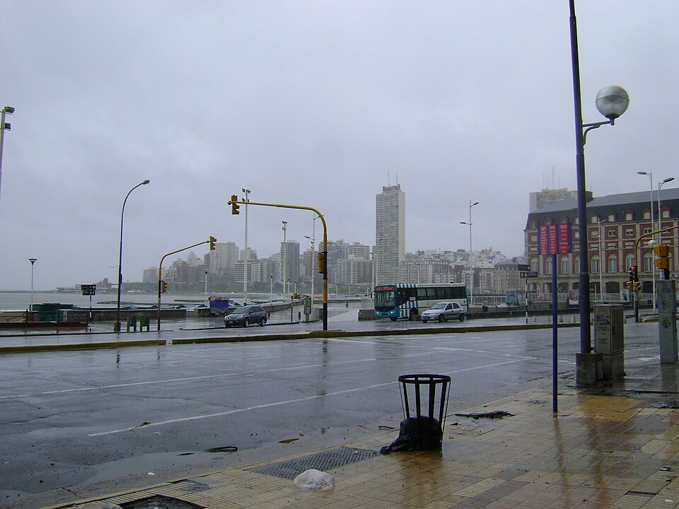Mar del Plata — local market for international and multi-region stores