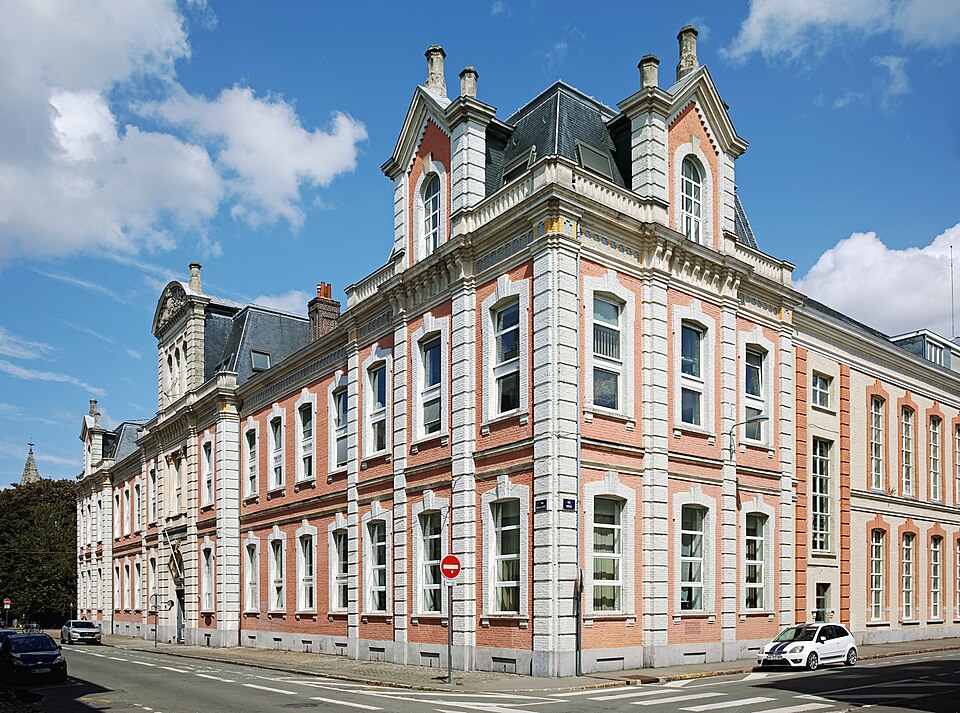 Lille — local market for manufacturer and distributor portals