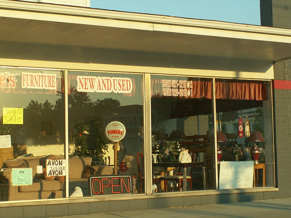Springfield — manufacturer and distributor portals for local businesses
