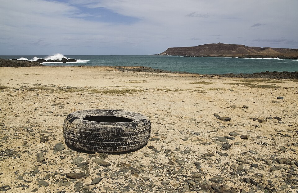 Cape Verde — B2B and wholesale portals for local businesses