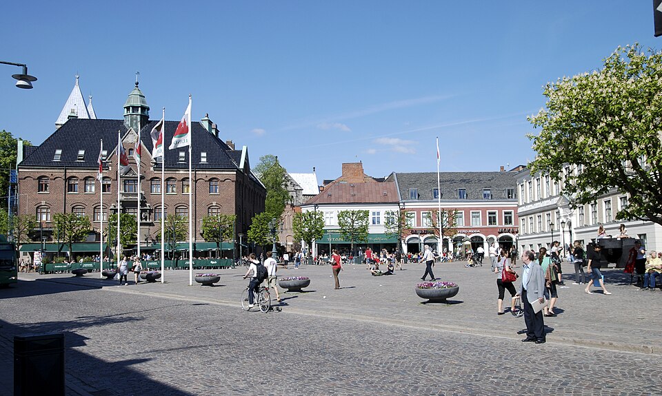 Lund — local market for multi-vendor marketplaces