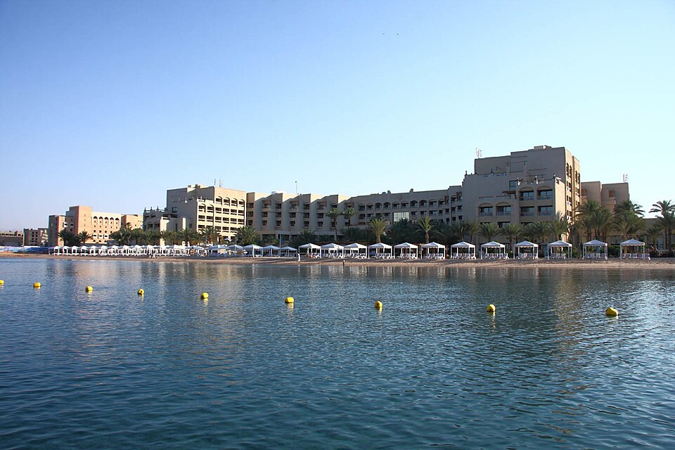 Aqaba — international and multi-region stores for local businesses